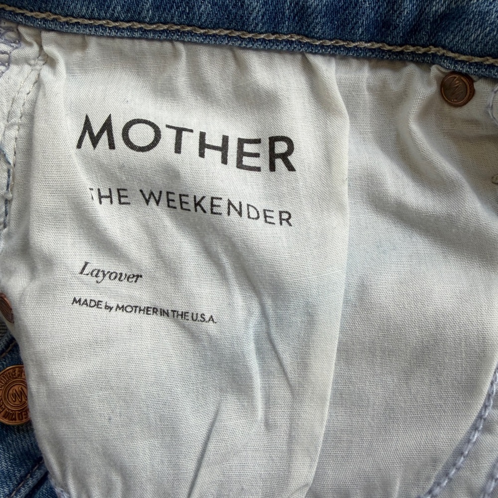 MOTHER Weekender Jeans in Layover 28 - Picture 5 of 9